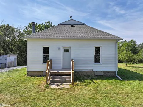 9290 100th St, Ottumwa, IA 52501