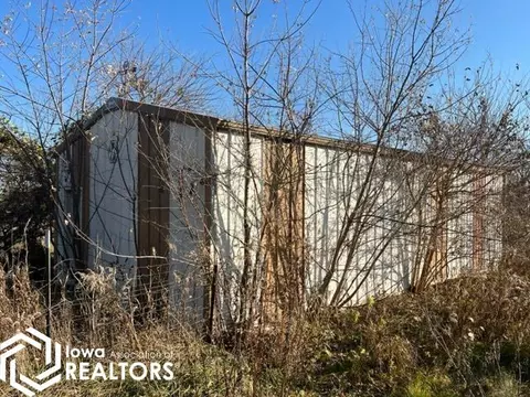 301 S Maple, Cincinnati, IA 52549 photo 4