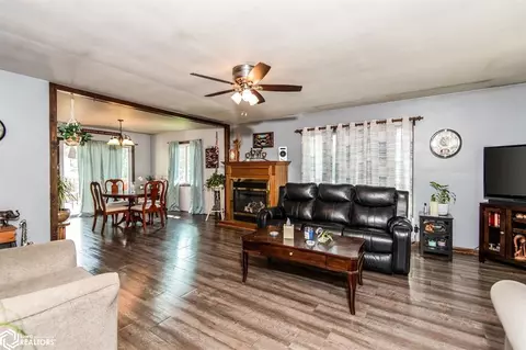 203 E Wilson St, Avoca, IA 51521 photo 9