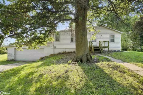 4491 160th St, Burlington, IA 52601