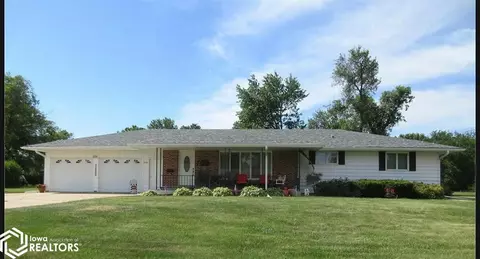 1900 10th Ave, Grinnell, IA 50112