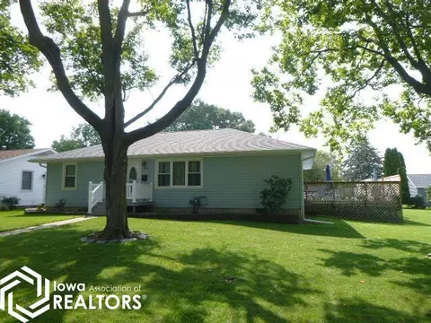 313 Melville St, West Burlington, IA 52655