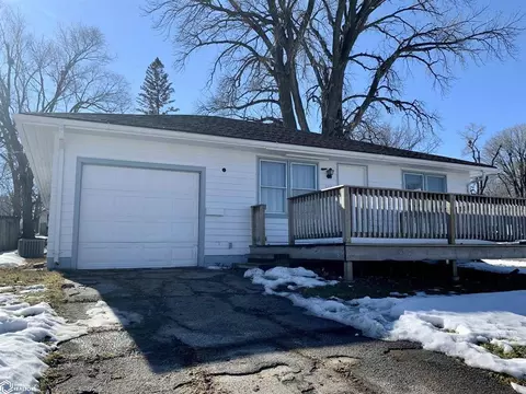 Exterior - 504 W 506 W Summit St, Creston, IA 50801 photo 3 of 7
