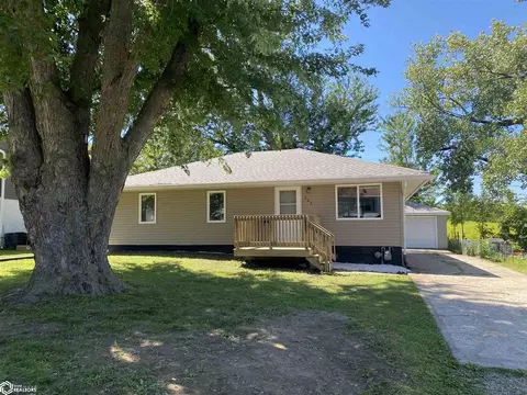 202 N 22nd St, Marshalltown, IA 50158