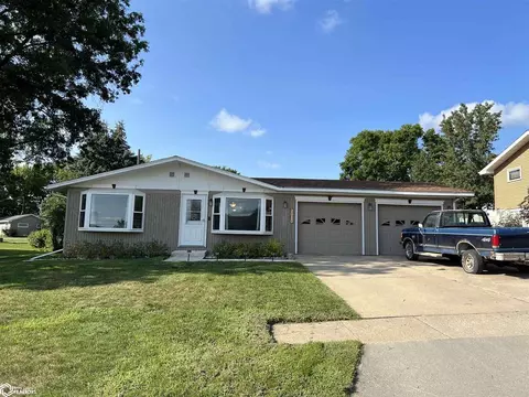 2010 Ridgeway Dr, Denison, IA 51442 photo 3