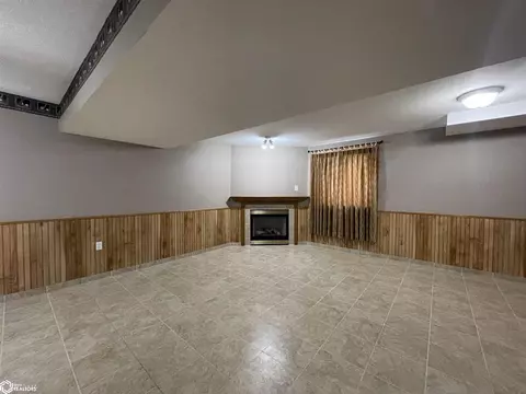 320 W Lyons, Garner, IA 50438 photo 16