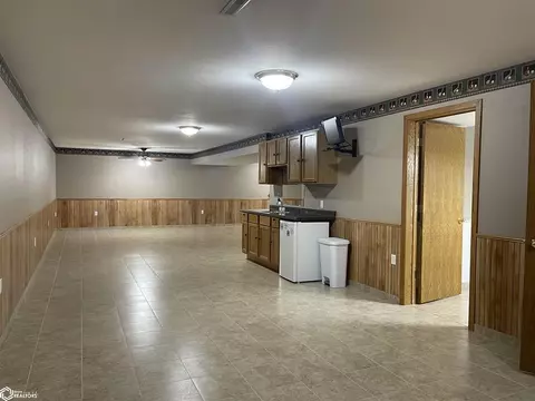 320 W Lyons, Garner, IA 50438 photo 15