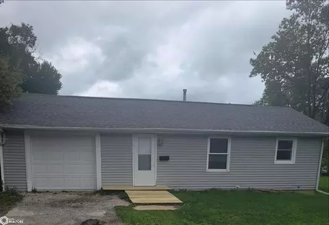 204 S Grant St, Mount Ayr, IA 50854