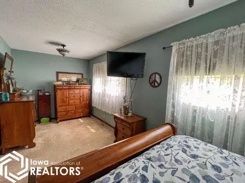 215 9th Pl NW, Hampton, IA 50441 photo 18