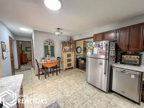 215 9th Pl NW, Hampton, IA 50441 photo 5