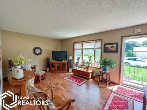 215 9th Pl NW, Hampton, IA 50441 photo 7