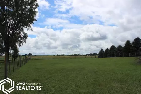 1530 Vine Ave, Hampton, IA 50441 photo 10