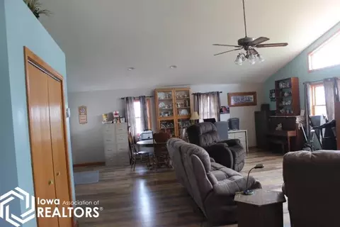 1530 Vine Ave, Hampton, IA 50441 photo 14