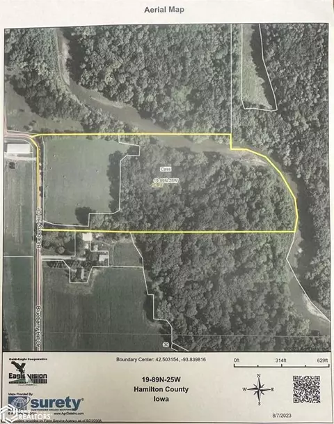 1976 Blue Berry Hill Dr, Webster City, IA 50595