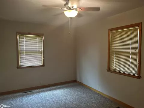 9 6th St NW, Hampton, IA 50441 photo 26