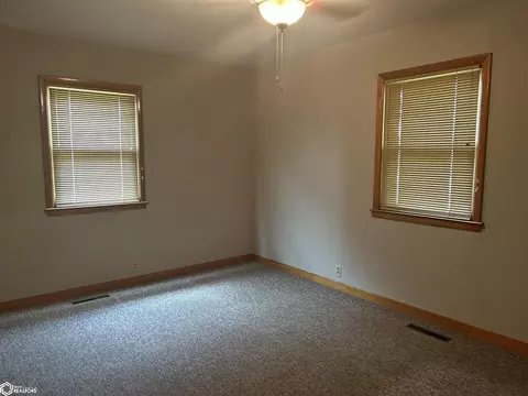 9 6th St NW, Hampton, IA 50441 photo 24