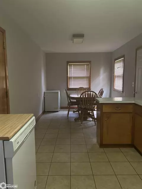 9 6th St NW, Hampton, IA 50441 photo 8