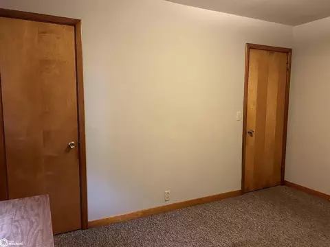9 6th St NW, Hampton, IA 50441 photo 16