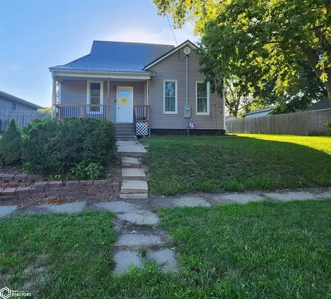 907 S B St, Oskaloosa, IA 52577