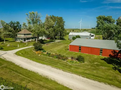 2160 C Ave, Victor, IA 52347