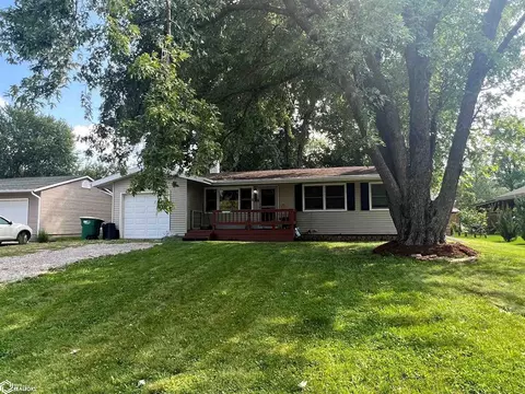 402 E Fillmore Ave, Fairfield, IA 52556