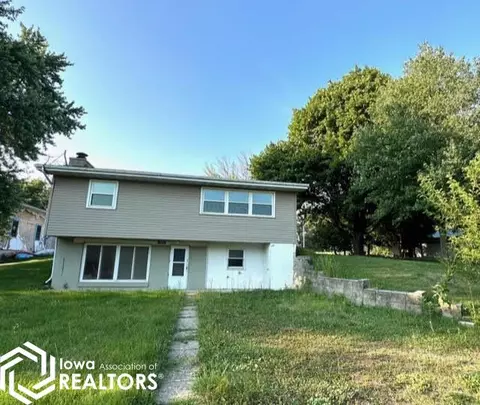 202 Madison St, Steamboat Rock, IA 50672