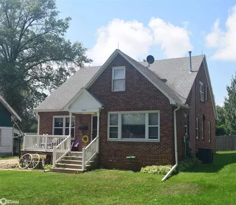 1605 10th St, Harlan, IA 51537
