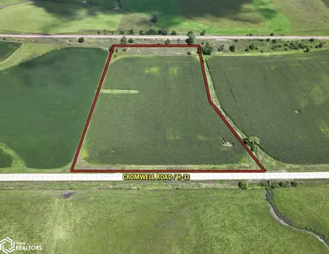 Cromwell Road, Creston, IA 50801