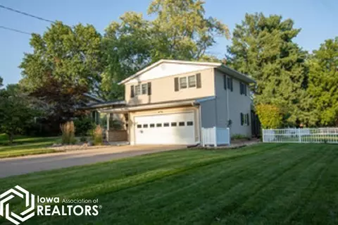 92 Golf Ln, Burlington, IA 52601
