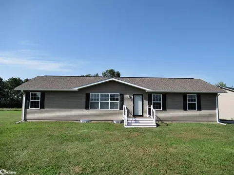 927 Main St, Montrose, IA 52639