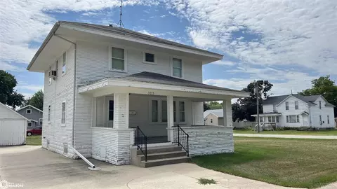 323 Borst St, Sheffield, IA 50475