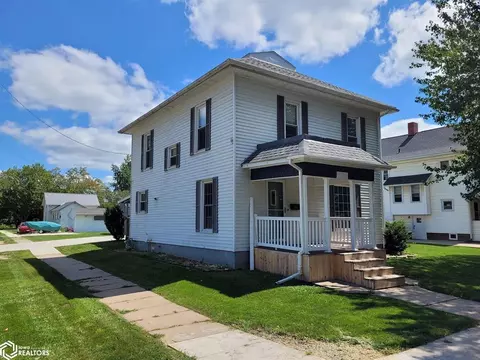 221 N Shuffleton St, Sigourney, IA 52591