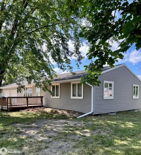 415 7th Ave, Clarion, IA 50525