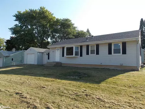 2015 S Jefferson Ave, Mason City, IA 50401