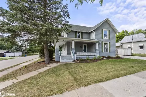 703 N Ave B, Washington, IA 52353