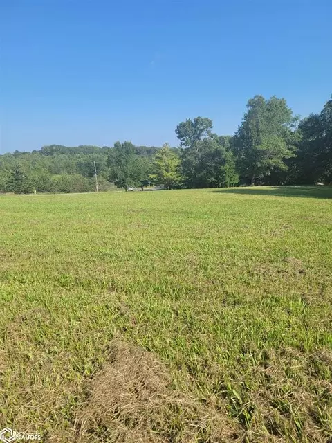 90 Hillcrest Dr, Ellston, IA 50074
