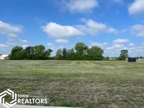 E Ash, Mount Pleasant, IA 52641