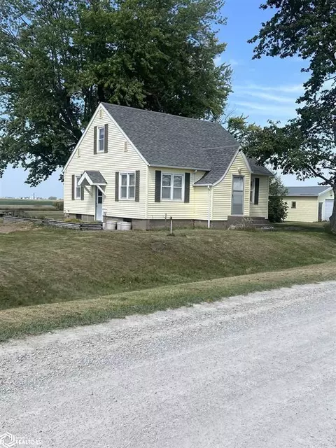 2471 Oasis Ave, New London, IA 52645