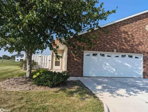 544 Layne Dr #1, West Burlington, IA 52655