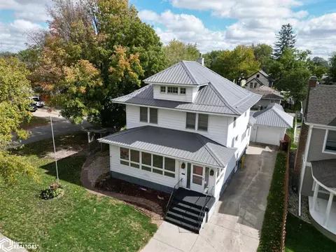 1024 N West St, Carroll, IA 51401