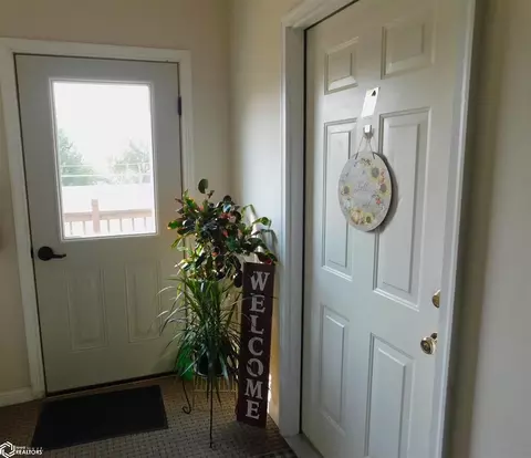 1215 1st Ave S #4, Denison, IA 51442
