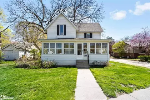824 Northwestern Ave, Ames, IA 50010