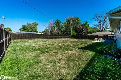 406 E Maple Ave, Conrad, IA 50621 photo 42