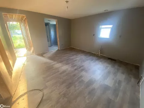 624 N 8th St, Centerville, IA 52544 photo 8