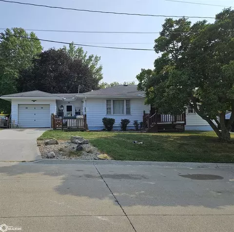 716 W Washington St, Osceola, IA 50213