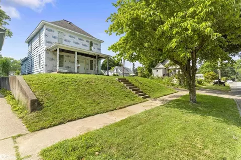 2065 Osborn St, Burlington, IA 52601