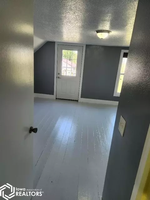 Entry Way - 385 120th St, Corwith, IA 50430 photo 4 of 4