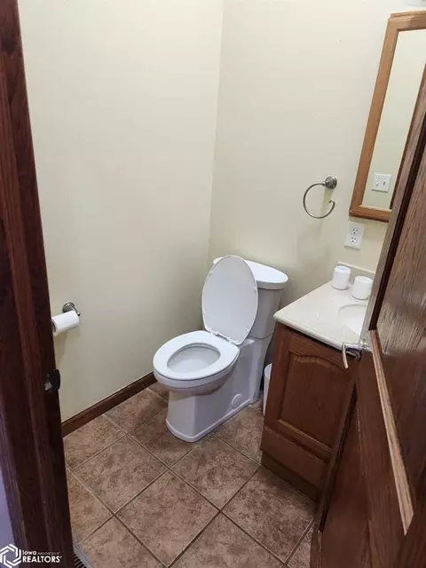 Bath - 385 120th St, Corwith, IA 50430 photo 1 of 6