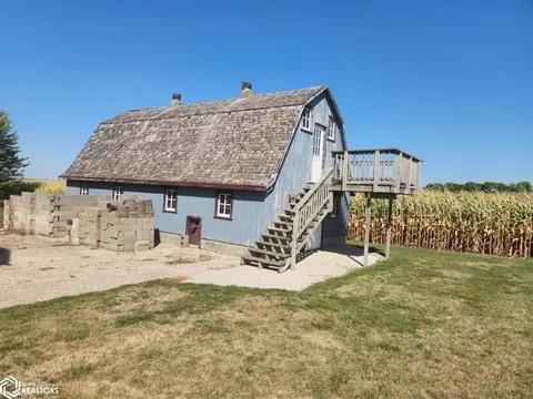 Exterior - 385 120th St, Corwith, IA 50430 photo 6 of 10