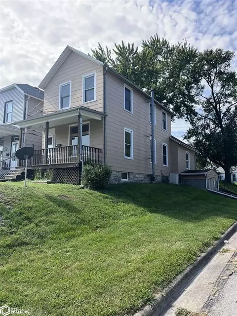 1528 Exchange St, Keokuk, IA 52632